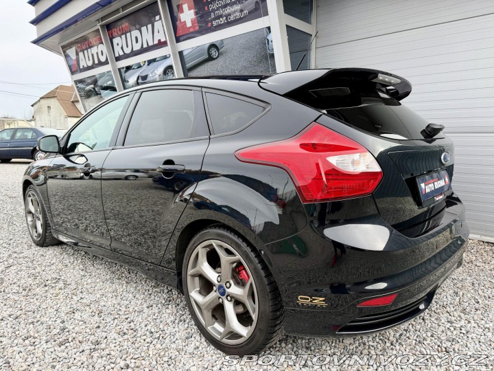 Ford Focus ST 2,0 ST 184kW EcoB REZERVA 2012