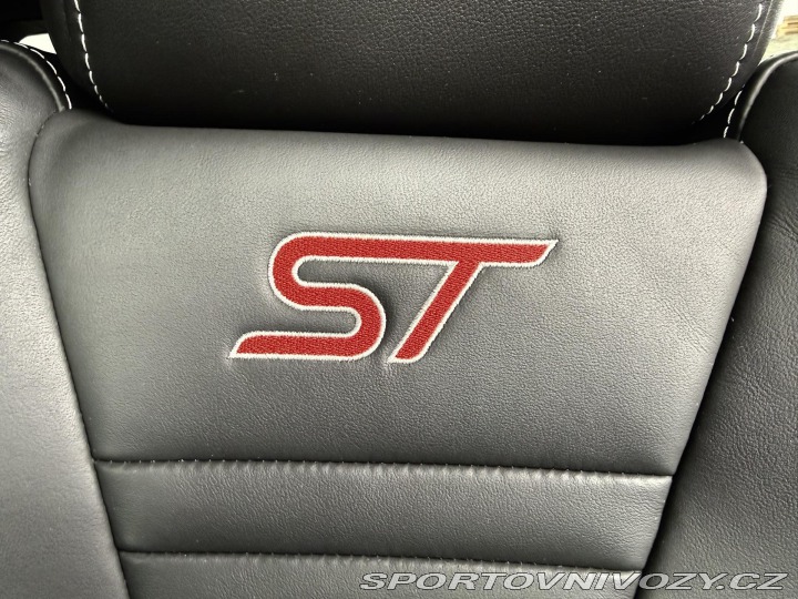 Ford Focus ST 2,0 ST 184kW EcoB SCTi 2012