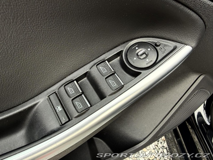 Ford Focus ST 2,0 ST 184kW EcoB SCTi 2012