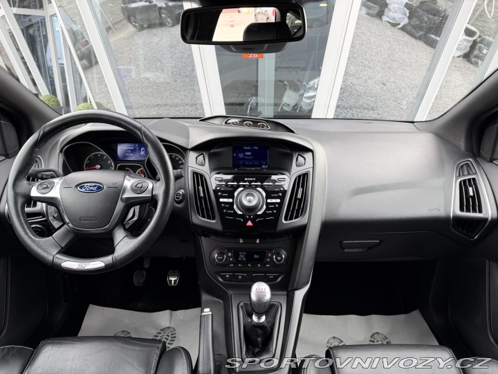 Ford Focus ST 2,0 ST 184kW EcoB SCTi 2012