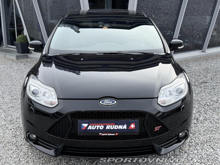 Ford Focus ST 2,0 ST 184kW EcoB REZERVA 2012
