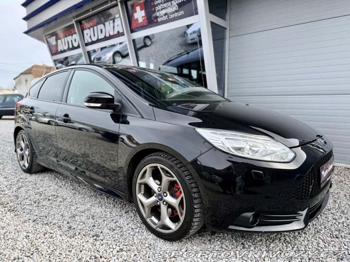 Ford Focus ST 2,0 ST 184kW EcoB SCTi 2012