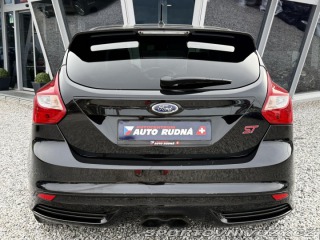 Ford Focus ST 2,0 ST 184kW EcoB SCTi 2012