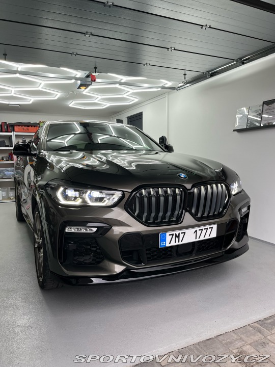 BMW X6 m50i 2021