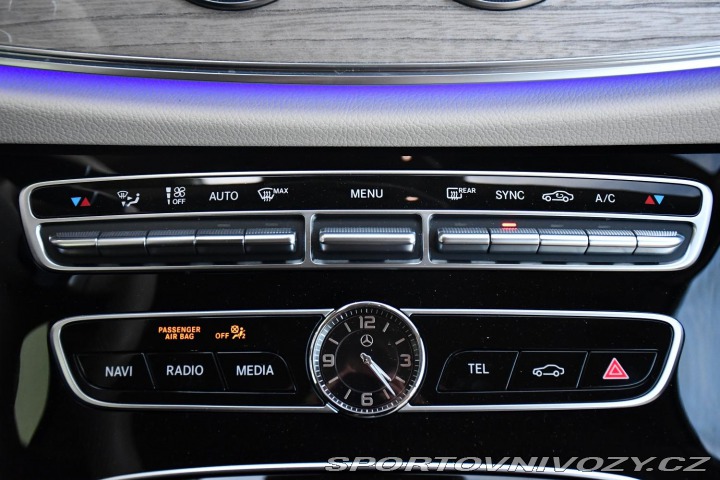 Mercedes-Benz E 400 K360°4MATIC LED MASÁŽ 2018