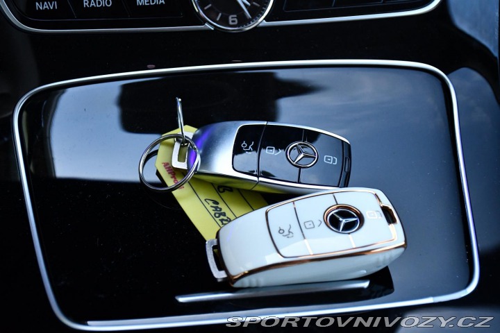 Mercedes-Benz E 400 K360°4MATIC LED MASÁŽ 2018