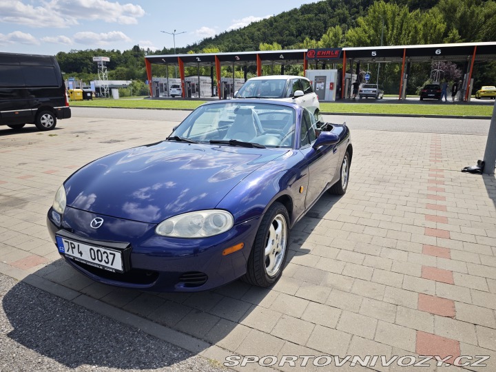 Mazda MX-5  2004