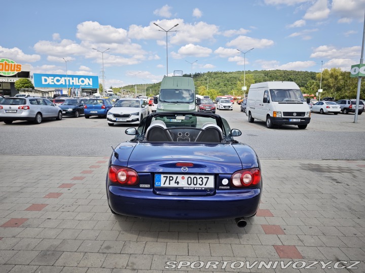 Mazda MX-5  2004