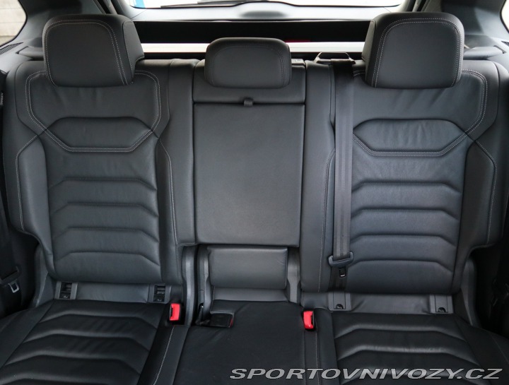 Volkswagen Ostatní modely Touareg R-Line 3.0 TDI 2020