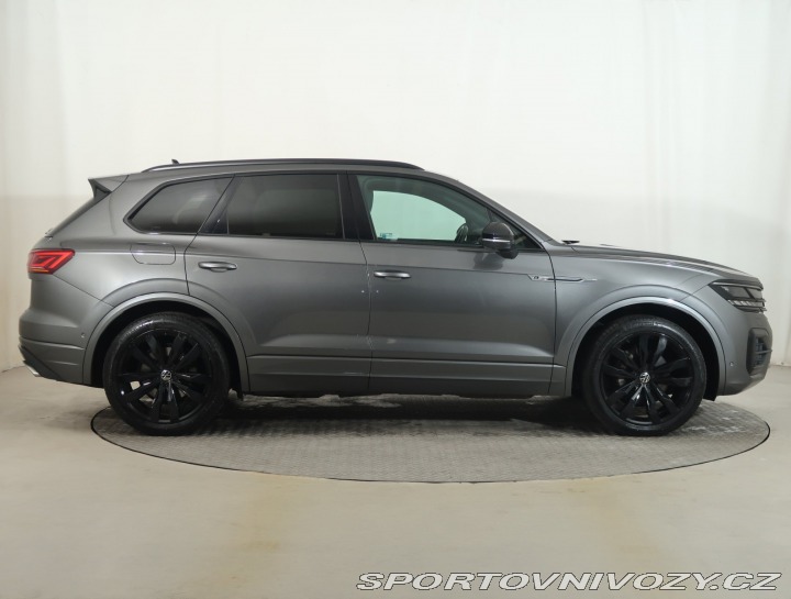 Volkswagen Ostatní modely Touareg R-Line 3.0 TDI 2020