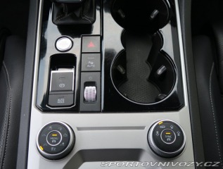 Volkswagen Ostatní modely Touareg R-Line 3.0 TDI 2020