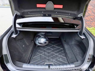 BMW 7 M760 e xDrive | Theatre 2023