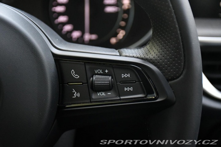 Alfa Romeo Stelvio 2.0 Ti AT8-Q4 206kW 2023