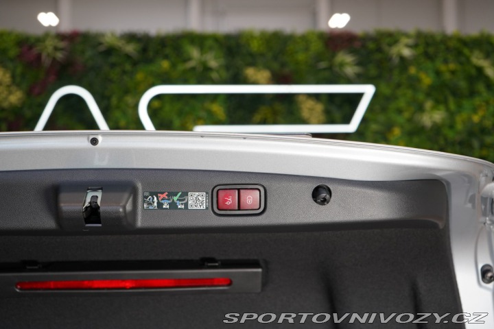 Mercedes-Benz E 450d*4M*AMG*NEZ.TOP*PANO* 2024