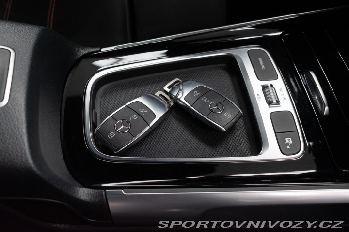 Mercedes-Benz Ostatní modely GLB 250 4MATIC*ZÁRUKA*AMG*TAŽ 2024