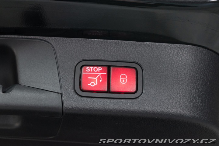 Mercedes-Benz Ostatní modely GLB 250 4MATIC*ZÁRUKA*AMG*TAŽ 2024