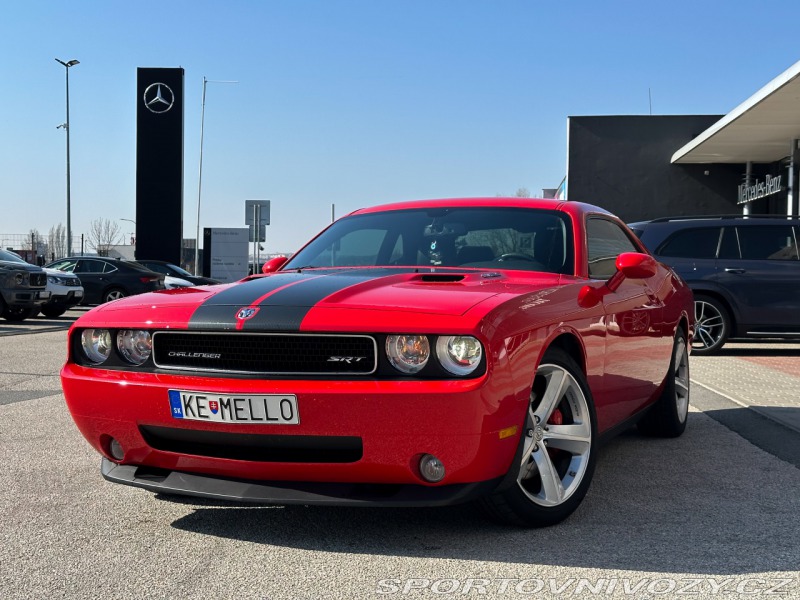 Dodge Challenger SRT 8