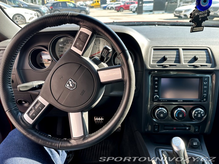 Dodge Challenger SRT 8 2009