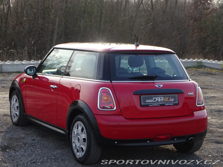 Mini One 1.4 70kW KŮŽE PANORAMA SE 2007