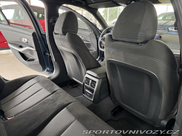 BMW 3 330i xDrive*M-SPORT*Distr 2025