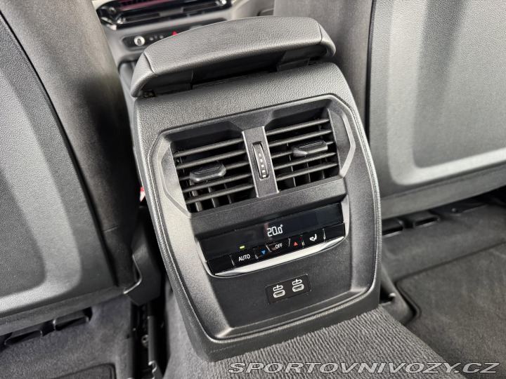 BMW 3 330i xDrive*M-SPORT*REZER 2025