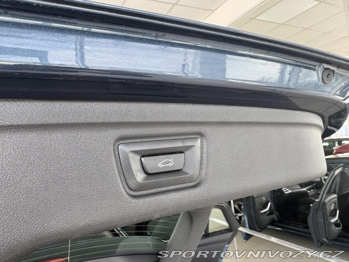 BMW 3 330i xDrive*M-SPORT* 2025