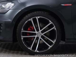Volkswagen Golf 2.0 TDI GTD 2015