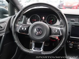 Volkswagen Golf 2.0 TDI GTD 2015