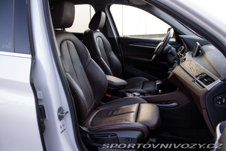 BMW X1 xDrive 20i xLine A/T / A 2018