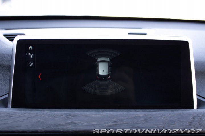 BMW X1 xDrive 20i xLine A/T / A 2018