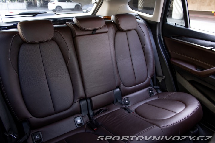 BMW X1 xDrive 20i xLine A/T / A 2018