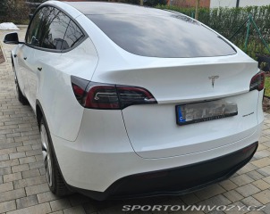 Tesla Model Y  2023