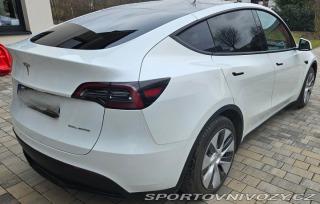 Tesla Model Y  2023