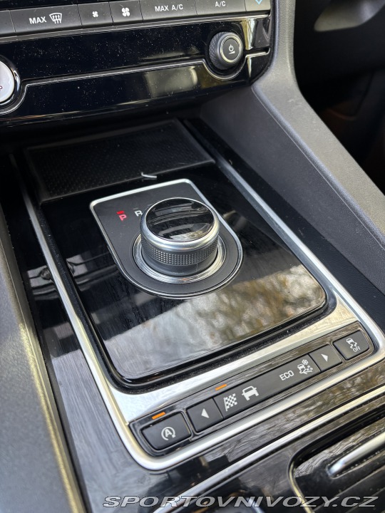 Jaguar F-Pace 3.0 250 kW AWD R-SPORT 2016