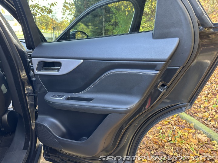 Jaguar F-Pace 3.0 250 kW AWD R-SPORT 2016