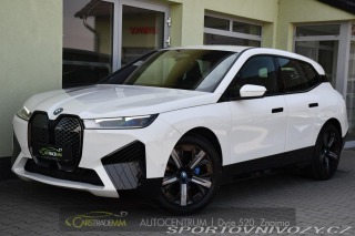 BMW iX xDrive40 1M 3L-ZÁRUKA 1M