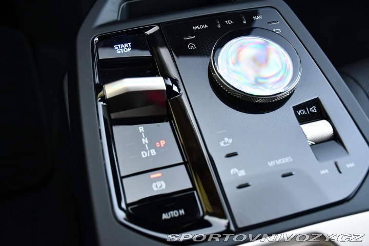 BMW iX xDrive40 1M 3L-ZÁRUKA 2023