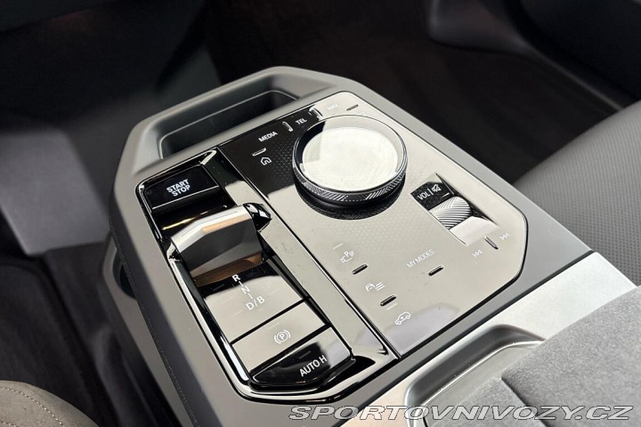 BMW iX xDrive45 2026