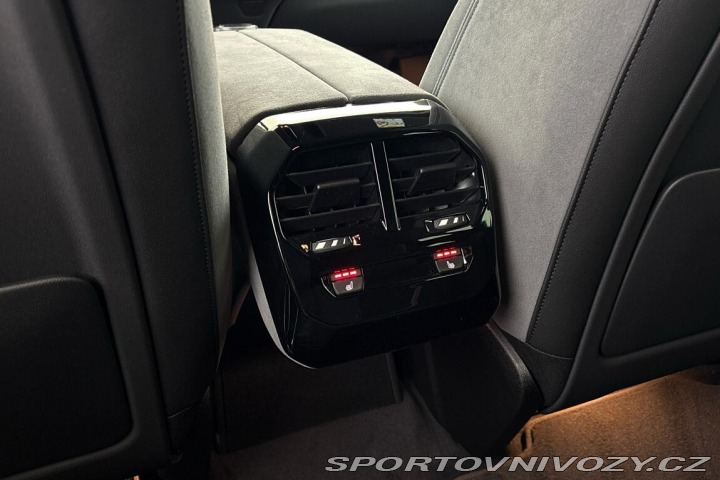 BMW iX xDrive45 2026