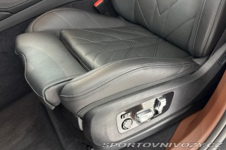BMW XM 50e 2026