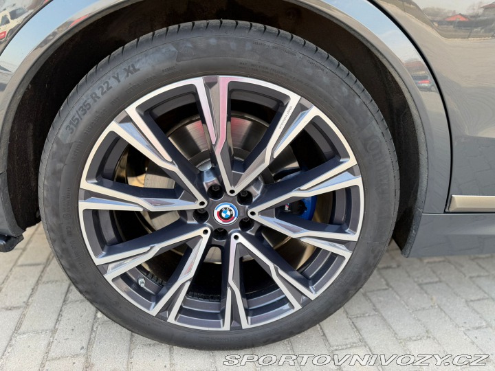 BMW X7 M50i 390kW 2022