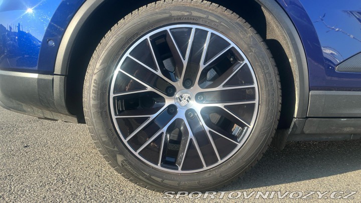 Porsche Macan Electric 2024