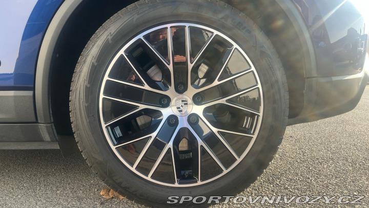 Porsche Macan Electric 2024