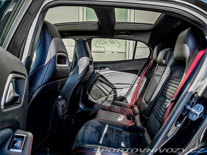 Mercedes-Benz Ostatní modely GLA 45 + 2016