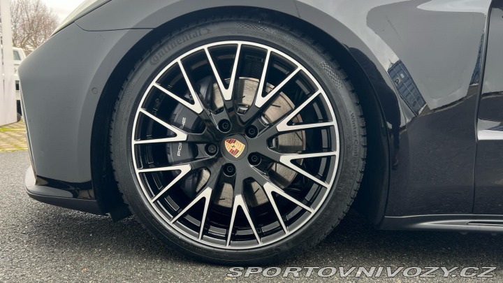 Porsche Panamera 4 E-Hybrid 2025