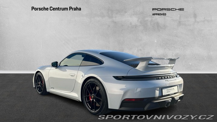 Porsche 911 GTS 2025