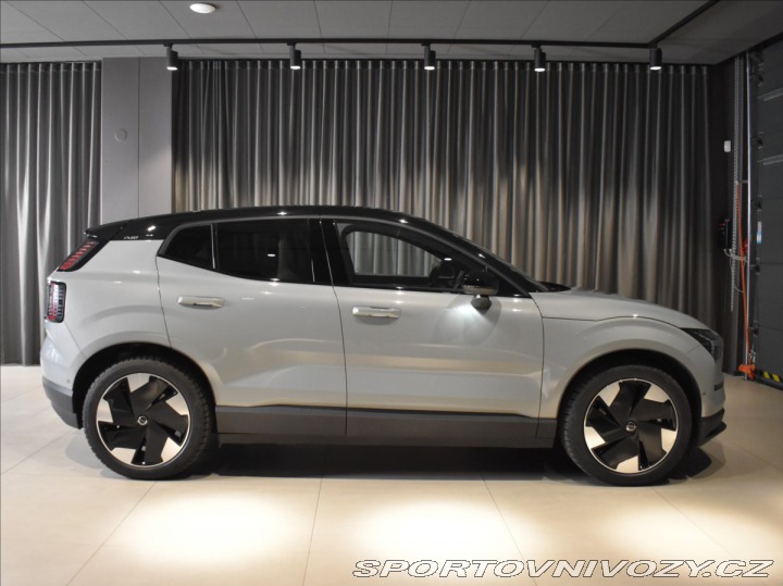 Volvo EX30 Twin performance Ultra 2025