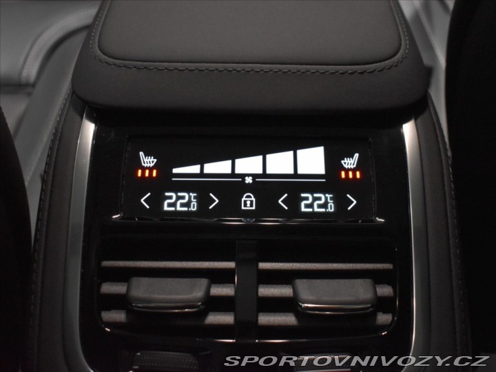 Volvo Ostatní modely XC90 2,0 T8 AWD ULTRA B&W, 2025