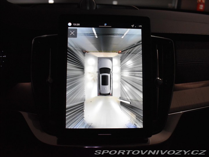 Volvo Ostatní modely XC90 2,0 T8 AWD ULTRA B&W, 2025