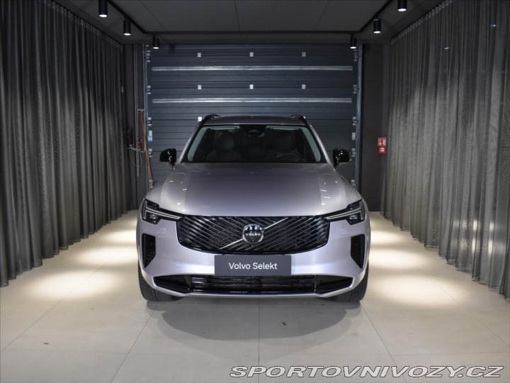 Volvo Ostatní modely XC90 2,0 T8 AWD ULTRA B&W, 2025